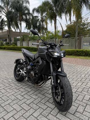 YAMAHA MT-09 YAMAHA MT-09